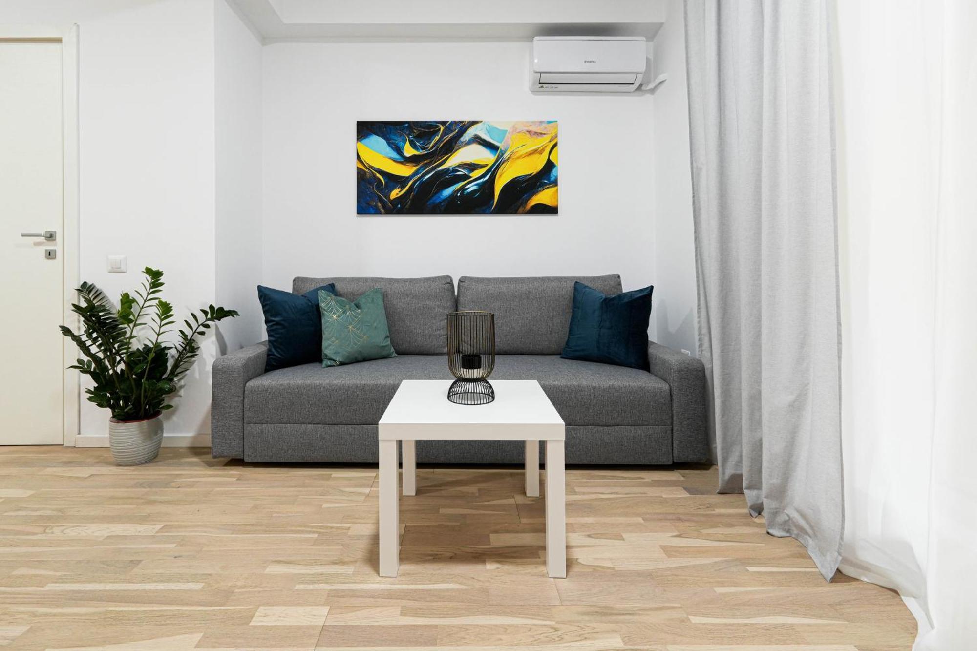 Gabi - Chic Apt With Parking Close To Veranda Mall Бухарест Экстерьер фото